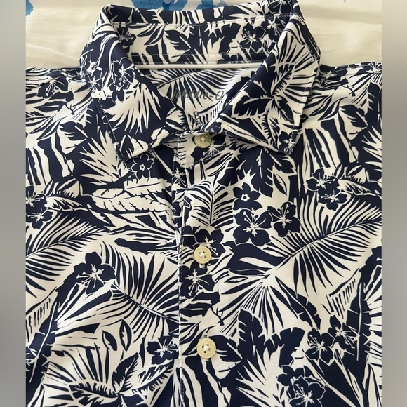 johnnie-O Hawaiian Print Performance Polo - Picture 7 of 8